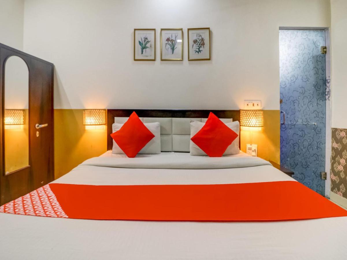 โอโย 74060 ทัช เรซิเดนซี Hotel นิวเดลี ภายนอก รูปภาพ